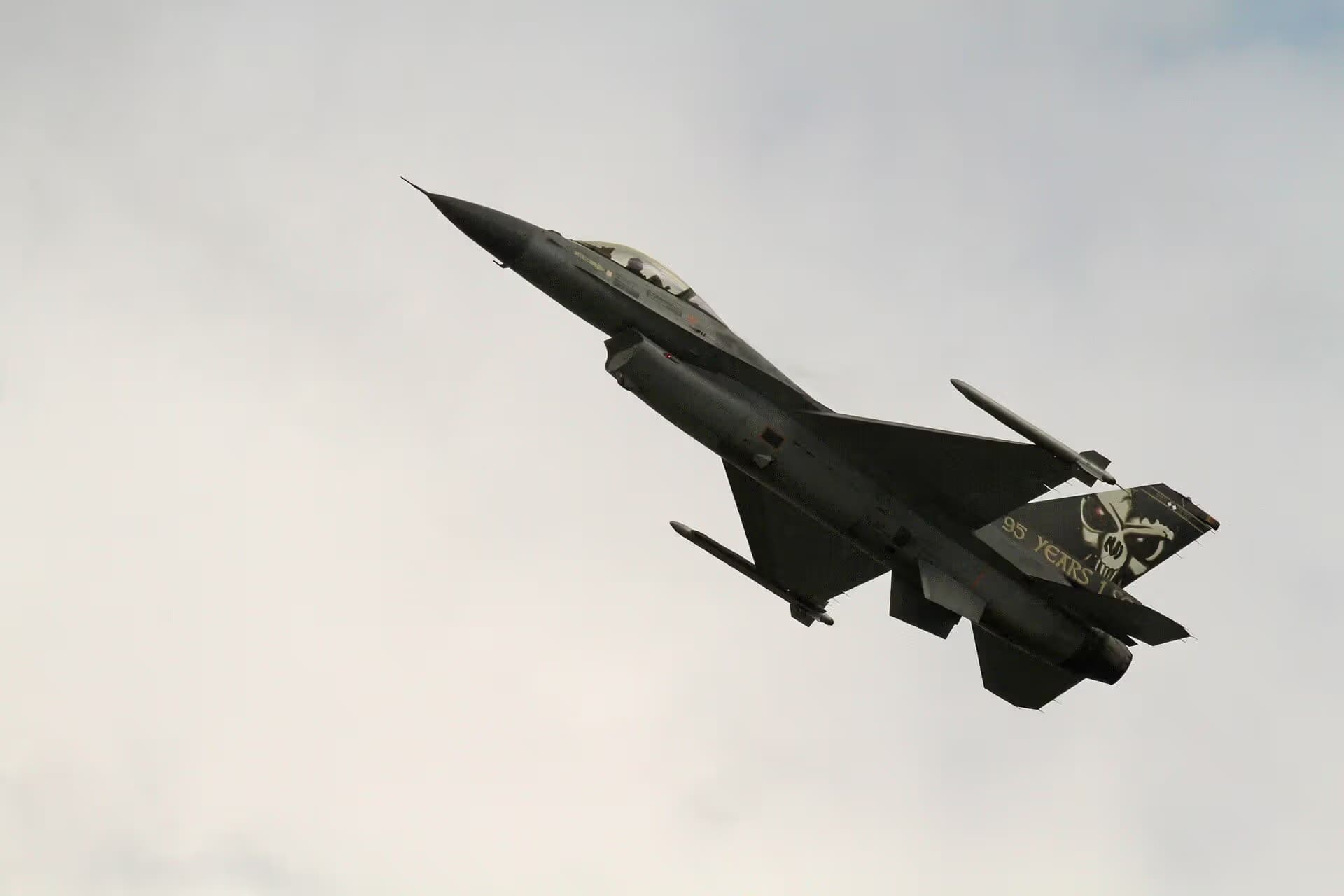 Unidentified — Aircraft