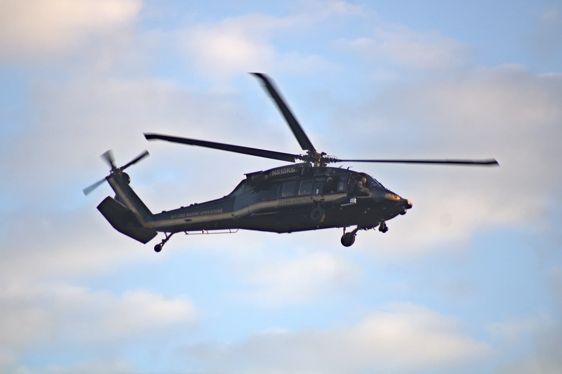 N818KB — Helicopter