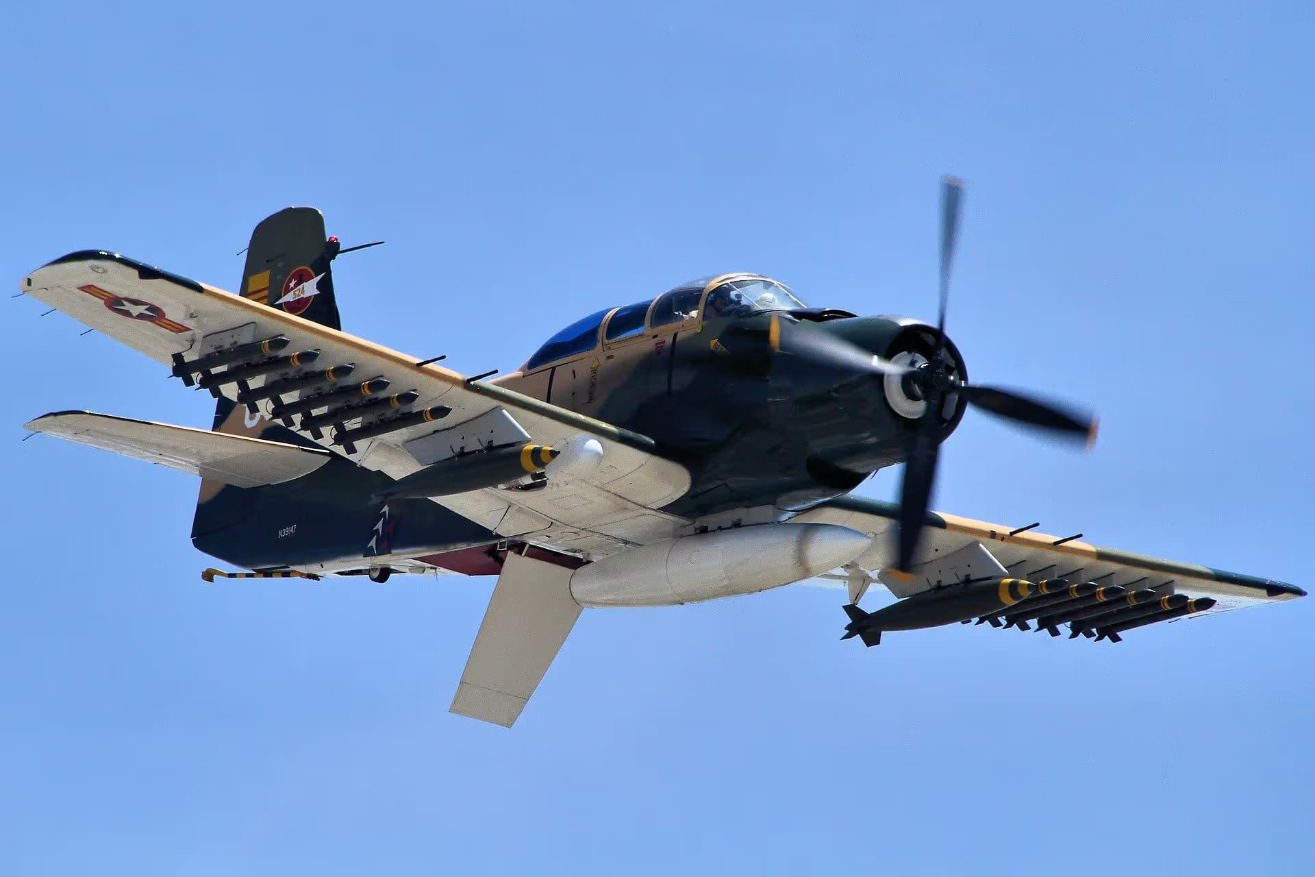 N39147 — Single-engine aircraft