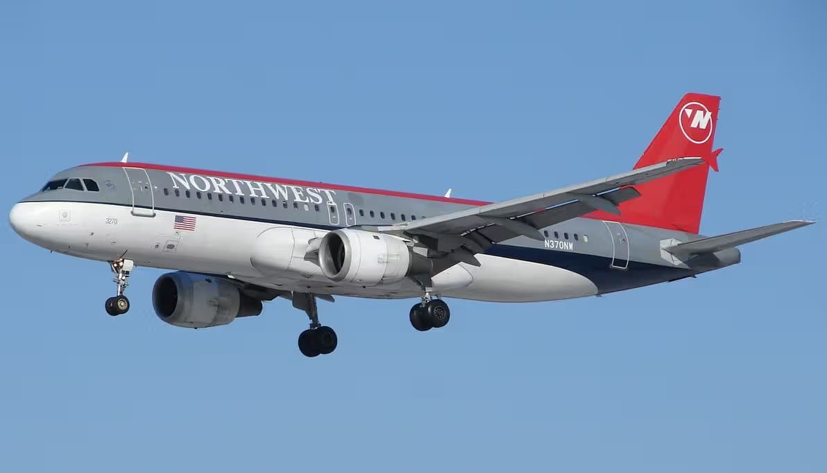 N370NW — Airbus