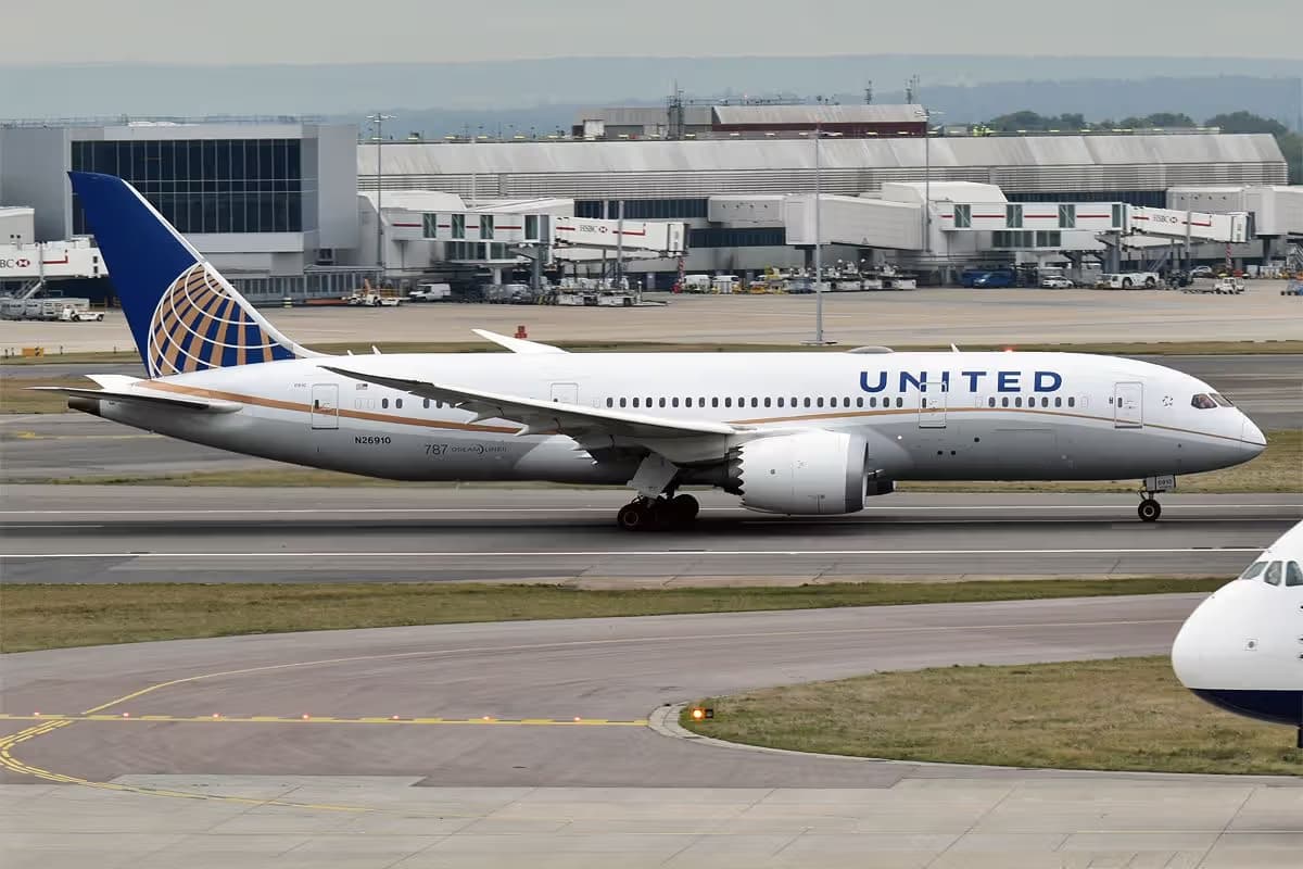 N26910 — Boeing