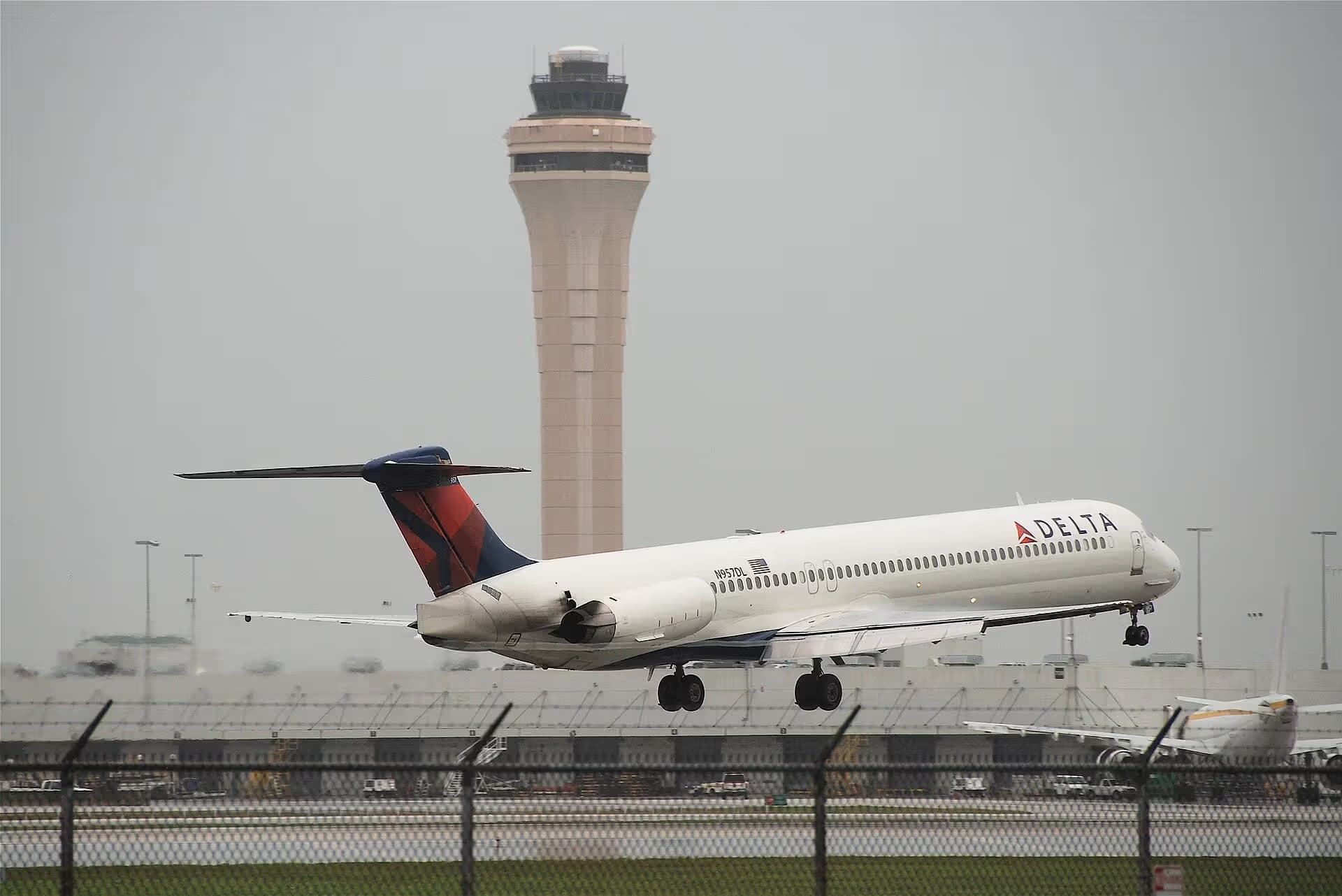 N957DL — Aircraft