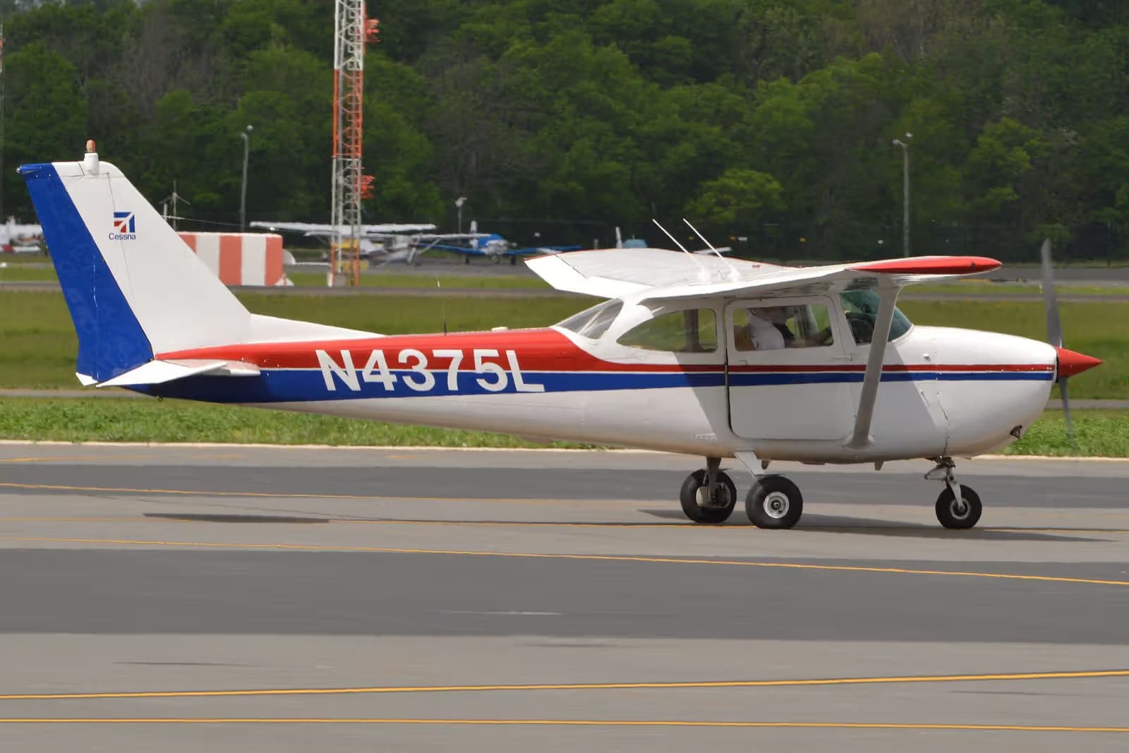 N4375L — Cessna