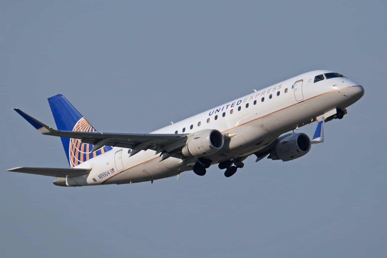 N89304 — Embraer