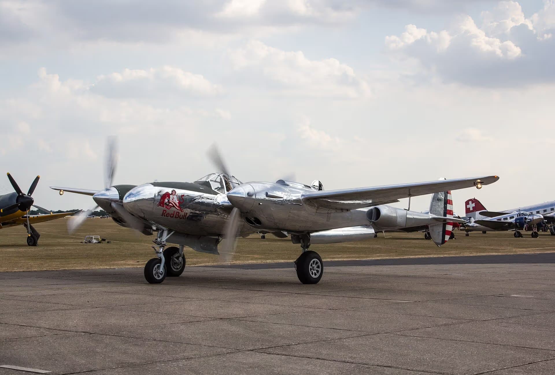 N25Y — Lockheed