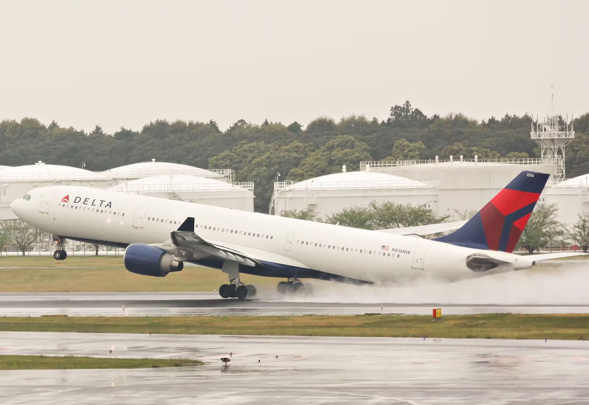 N816NW — Airbus