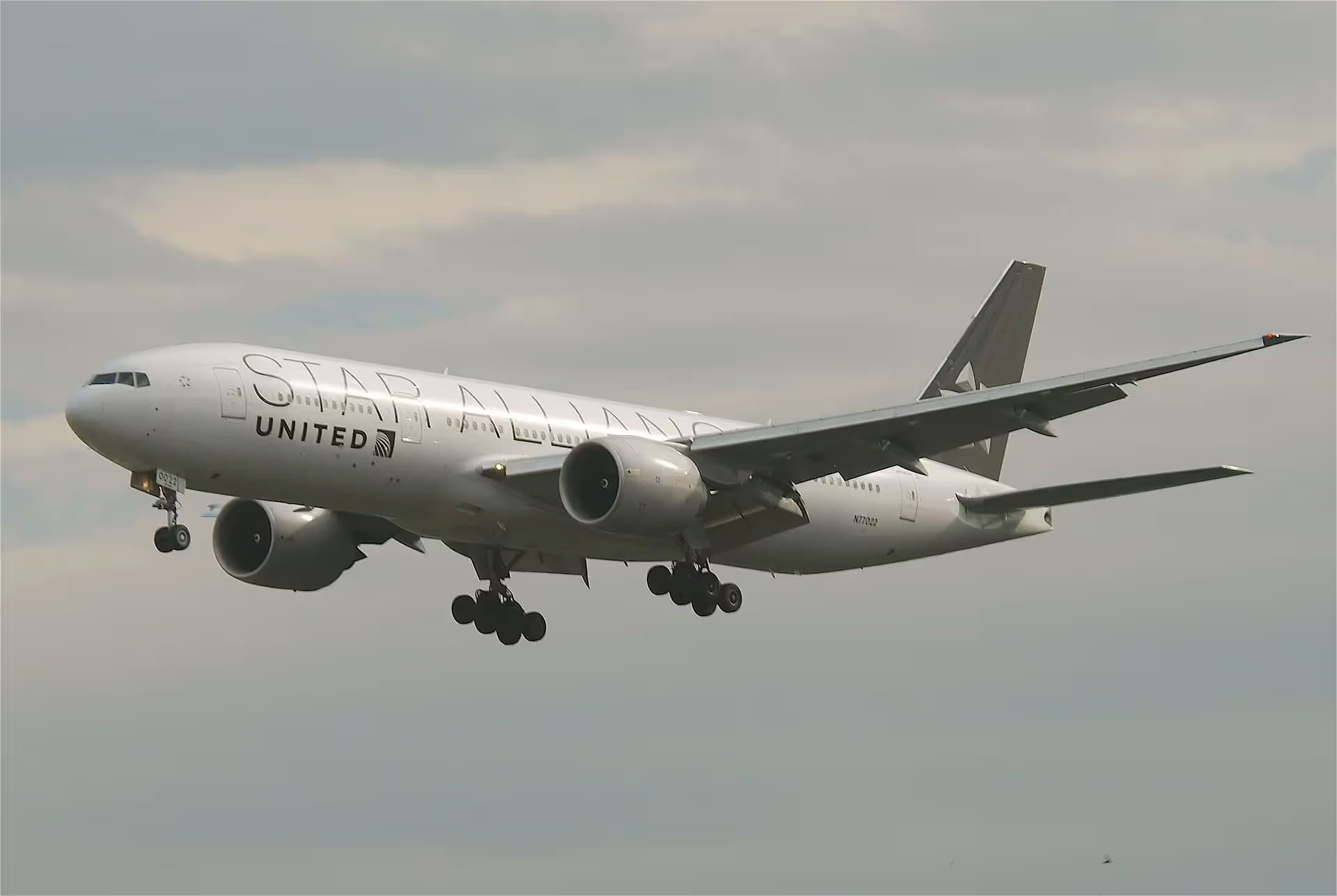 N77022 — Boeing