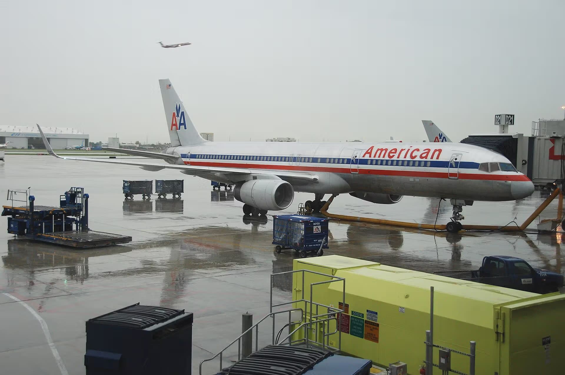 N692AA — Boeing