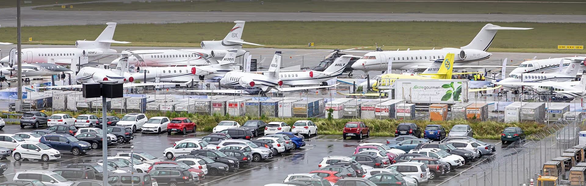 N46LW — Business jet