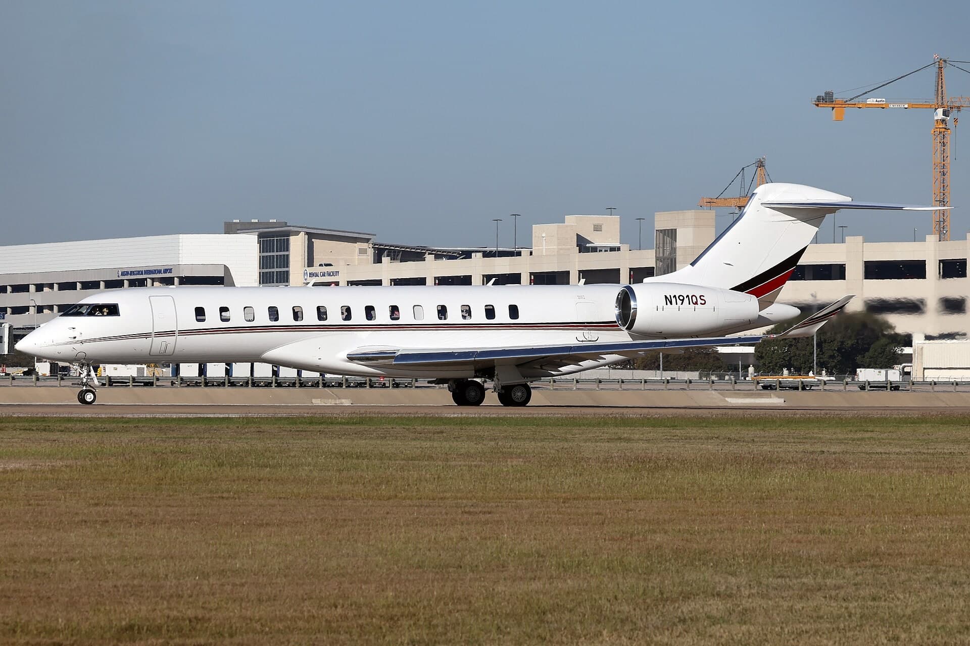 N191QS — Bombardier