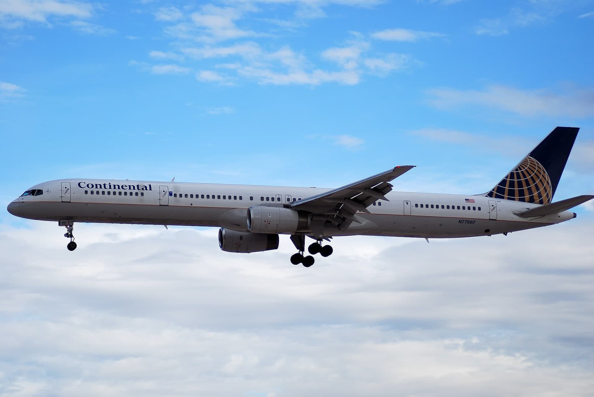 N77867 — Boeing