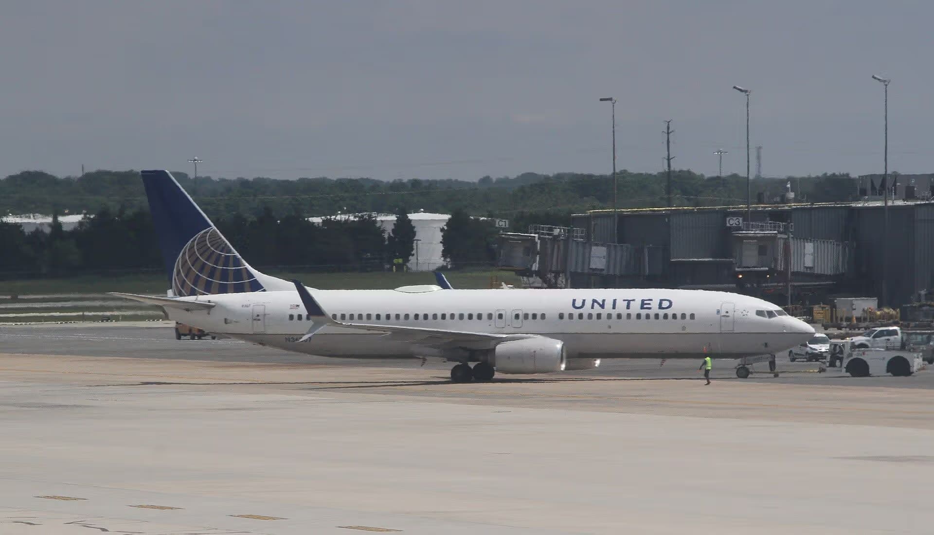 N36207 — Boeing