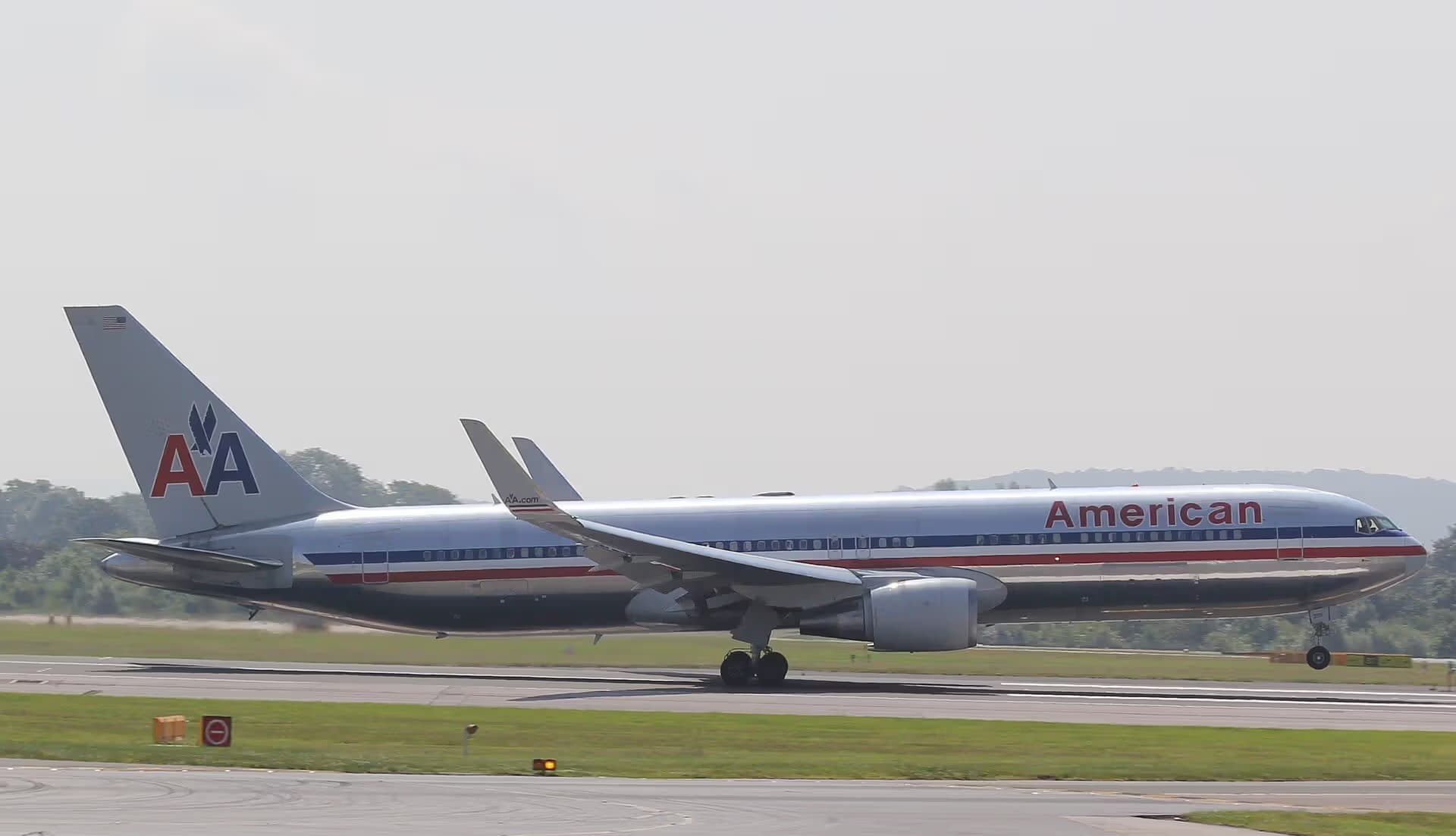 N399AN — Boeing
