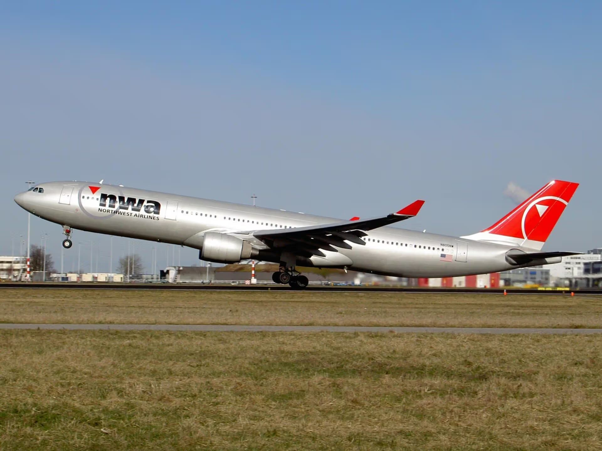N805NW — Airbus