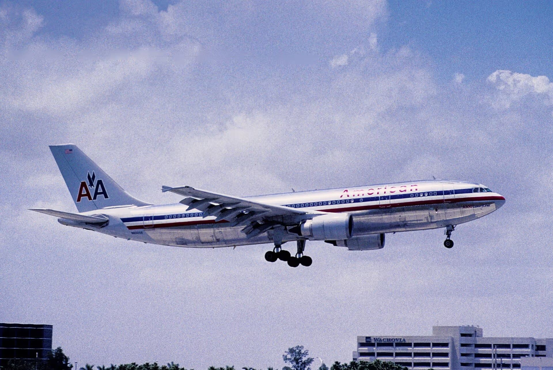 N80058 — Twin-engine aircraft