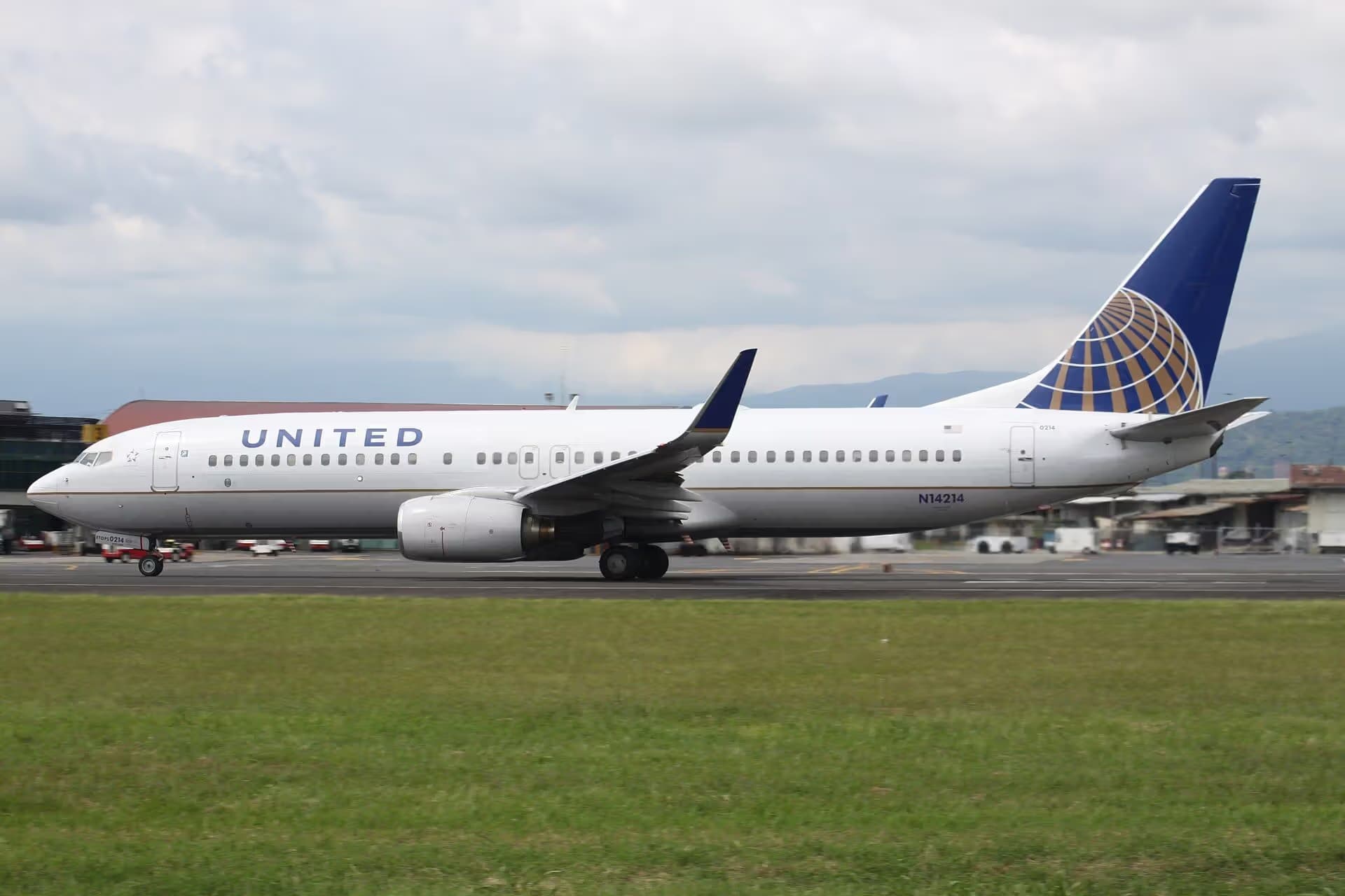 N14214 — Boeing