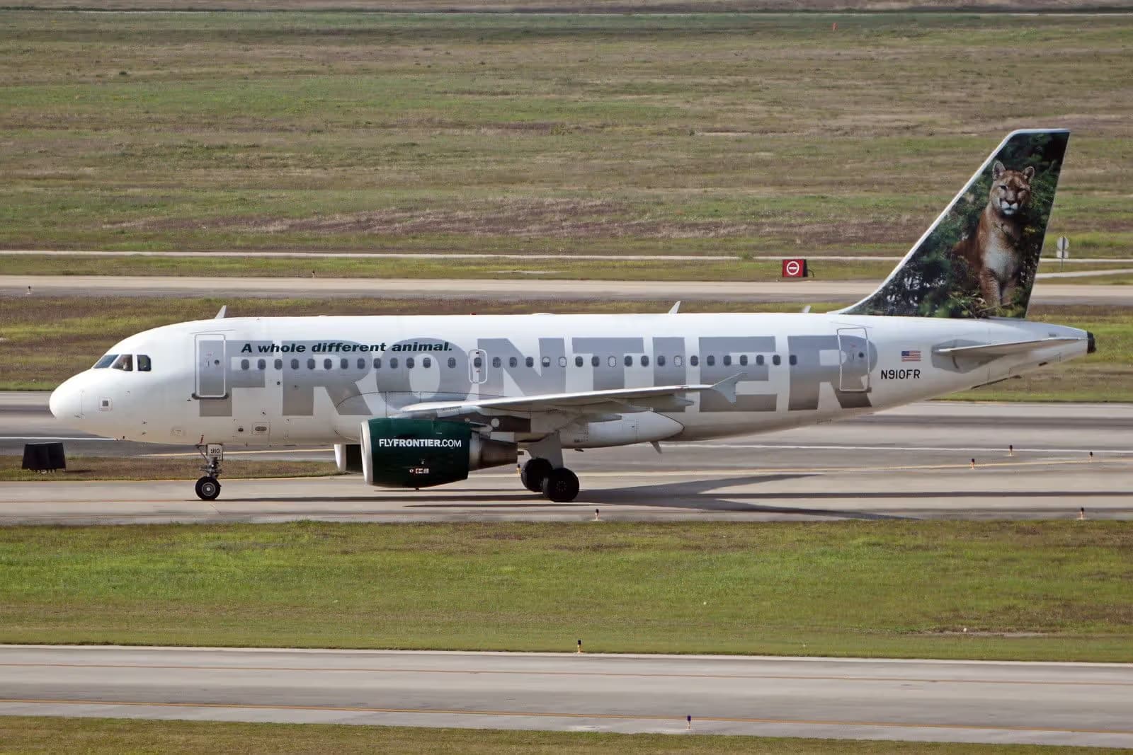 N910FR — Airbus