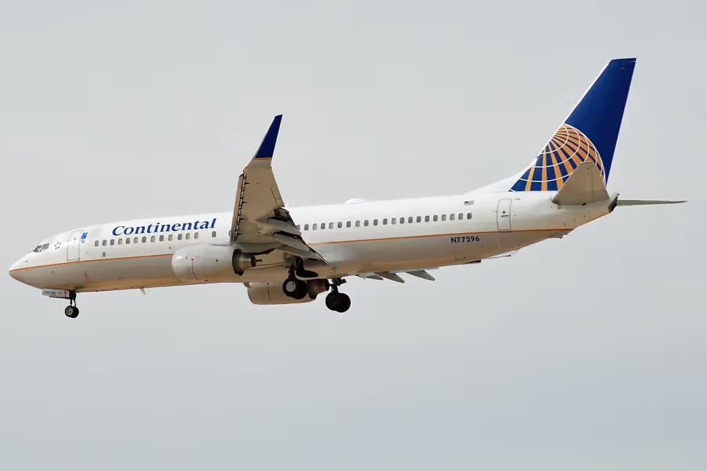 N77296 — Boeing