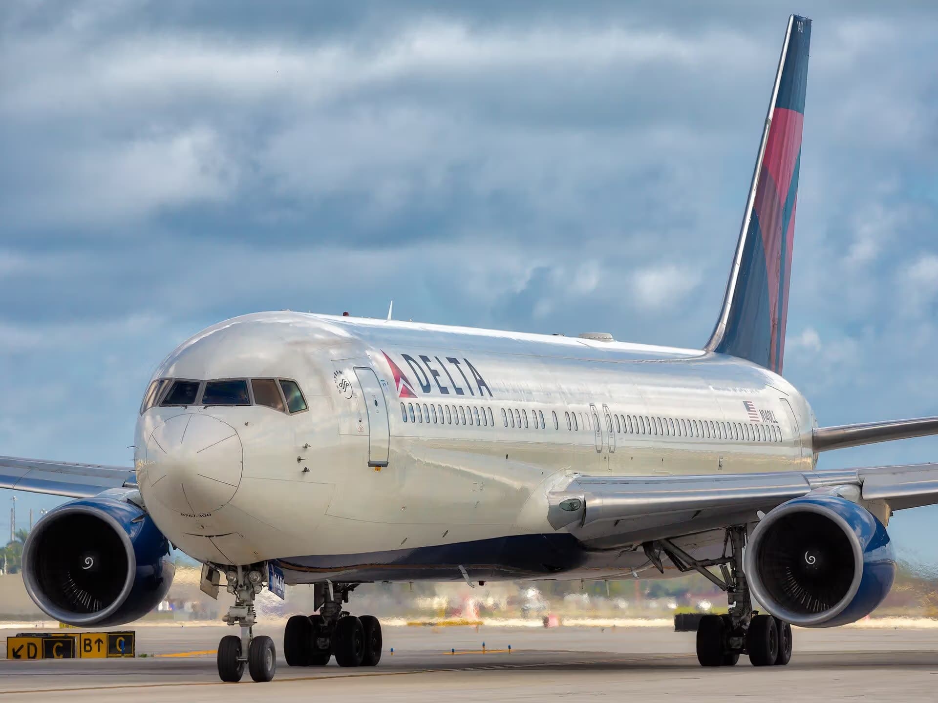 N140LL — Boeing