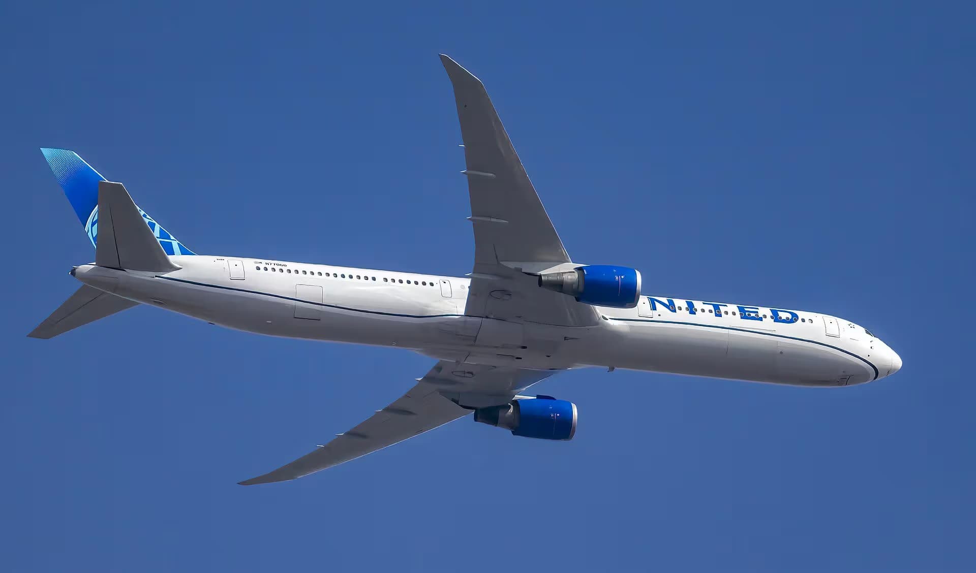 N77066 — Boeing