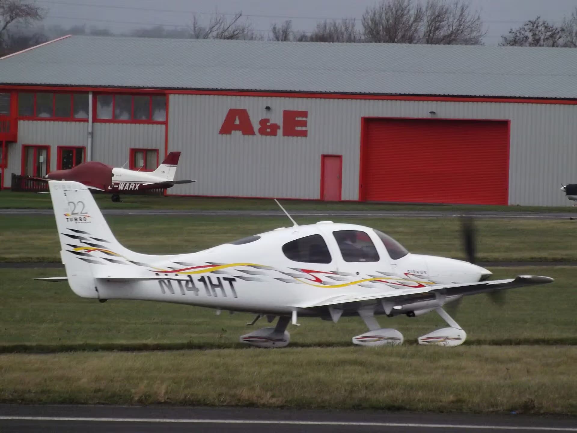 N141HT — Cirrus