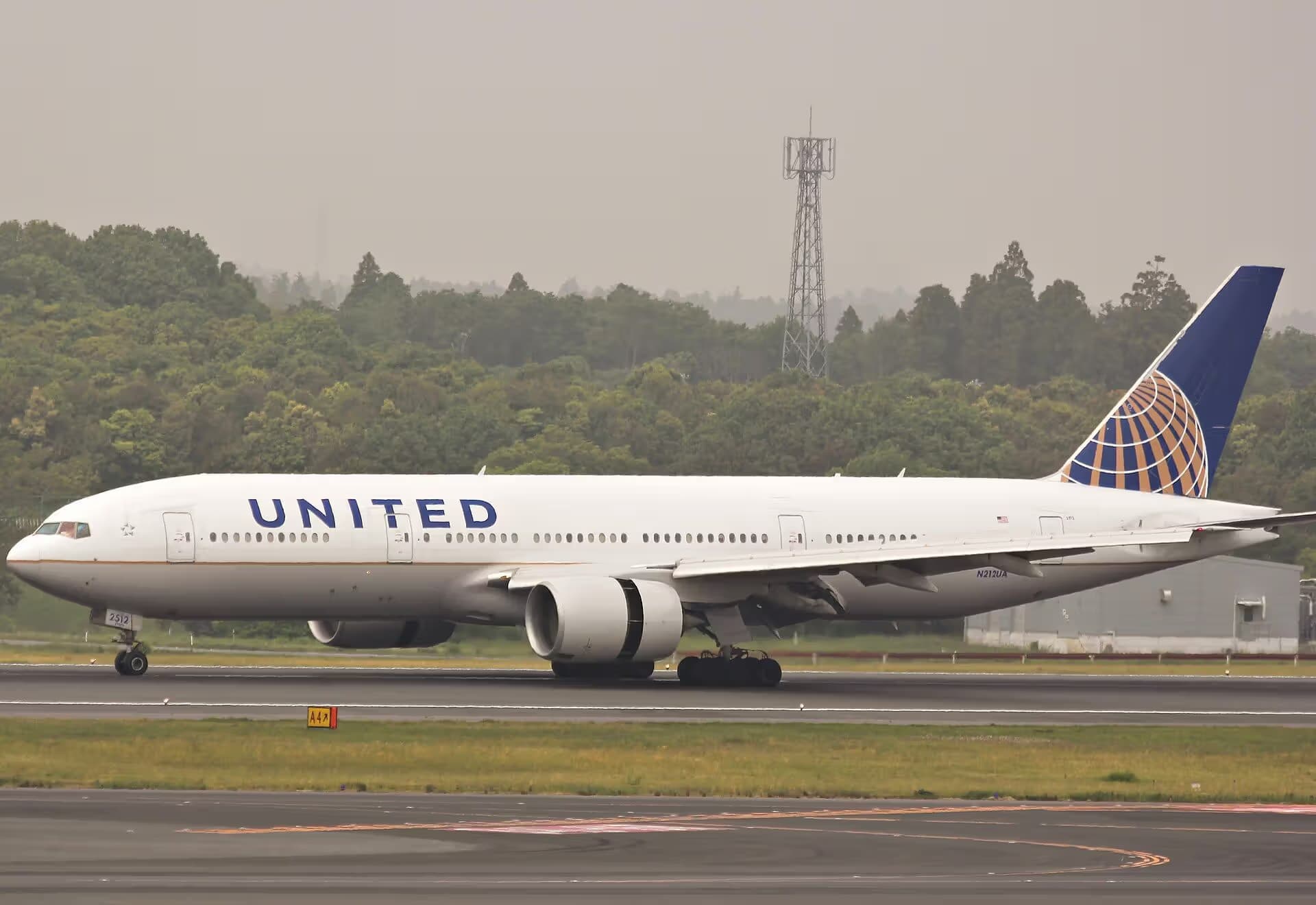 N212UA — Boeing