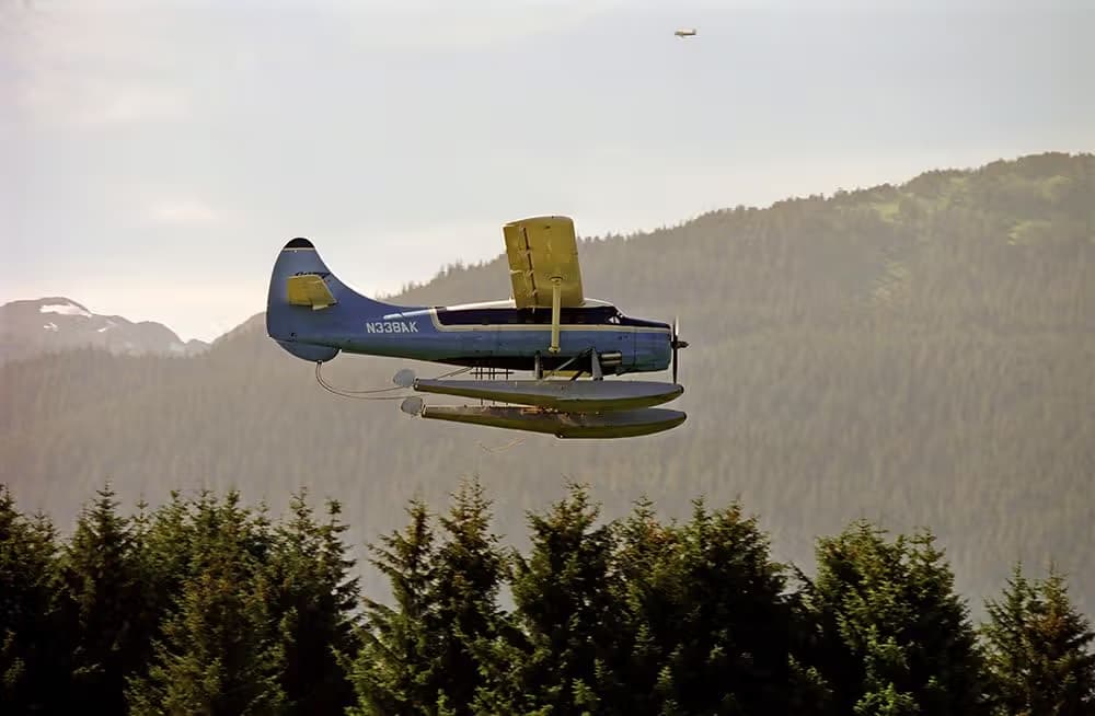 N338AK — De Havilland at Juneau International Airport