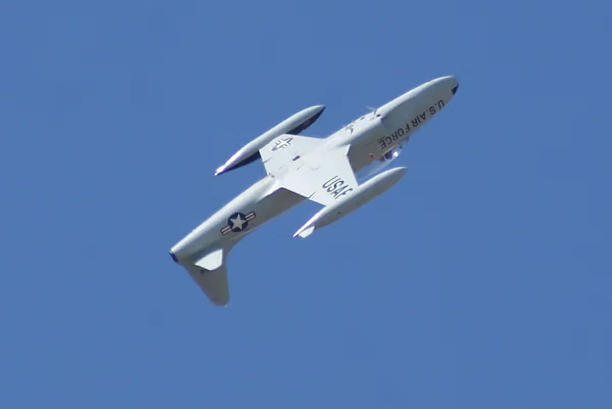Unidentified — Lockheed