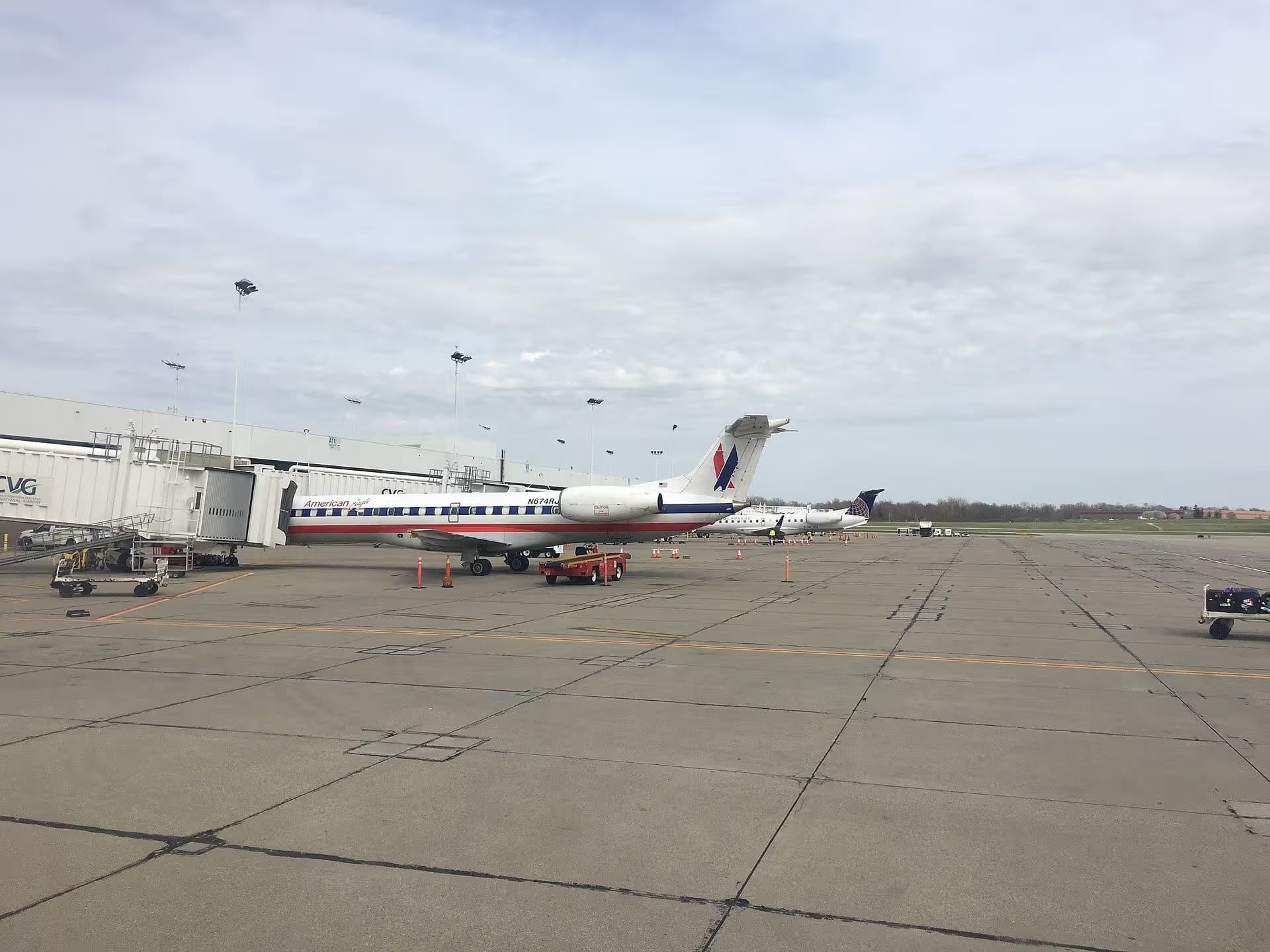N674RJ — Aircraft