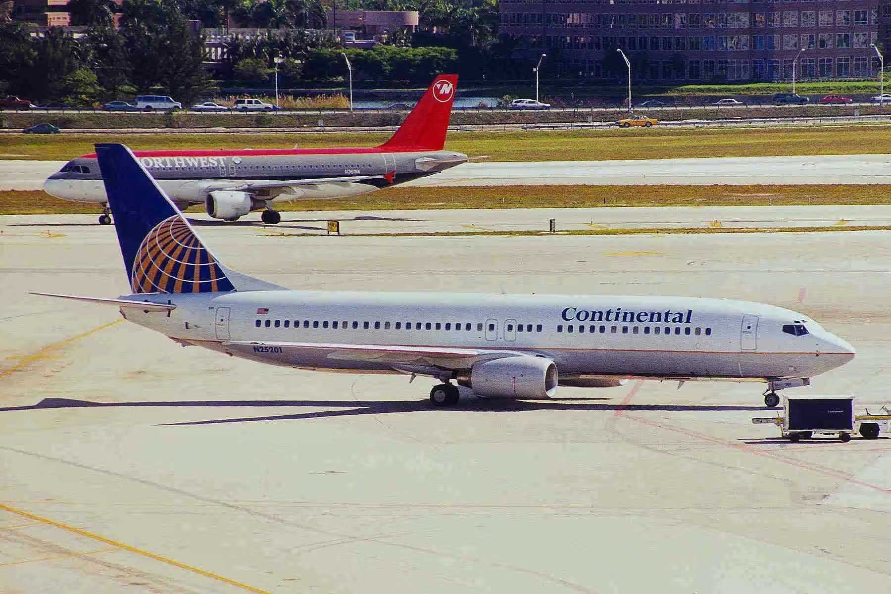 N25201 — Boeing
