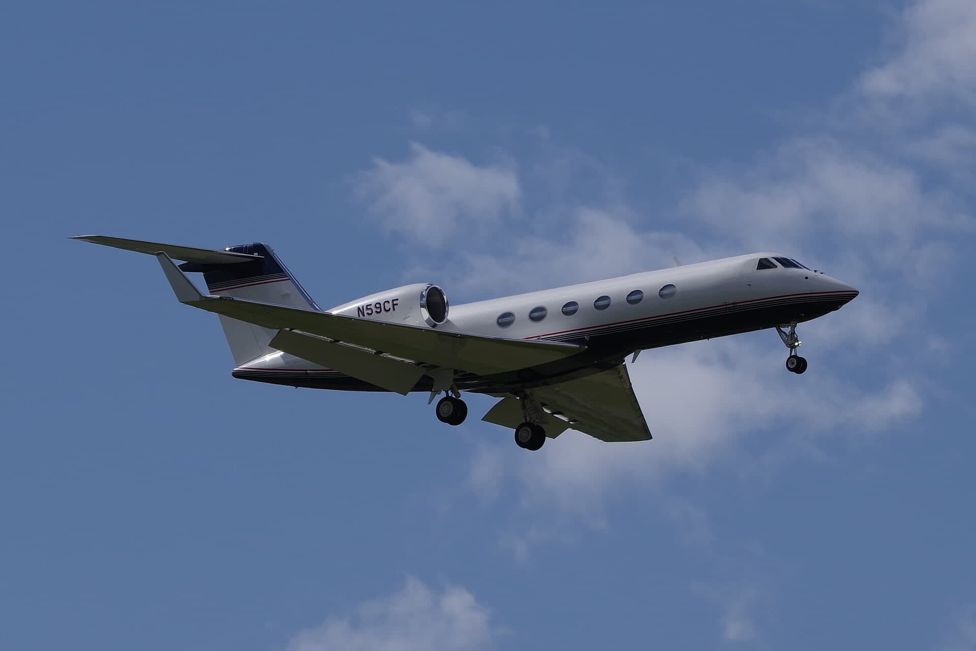 N59CF — Business jet