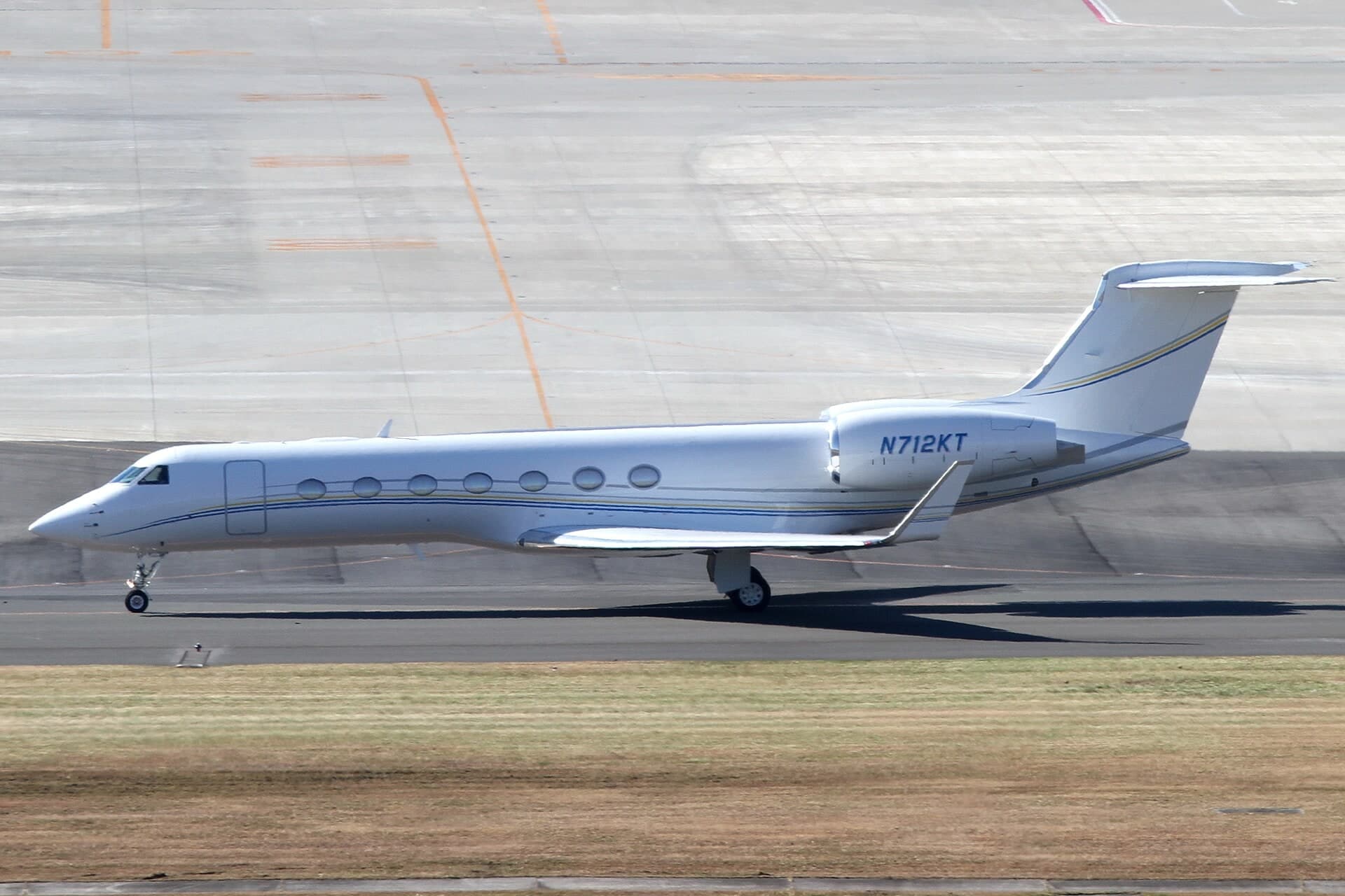 N712KT — Business jet