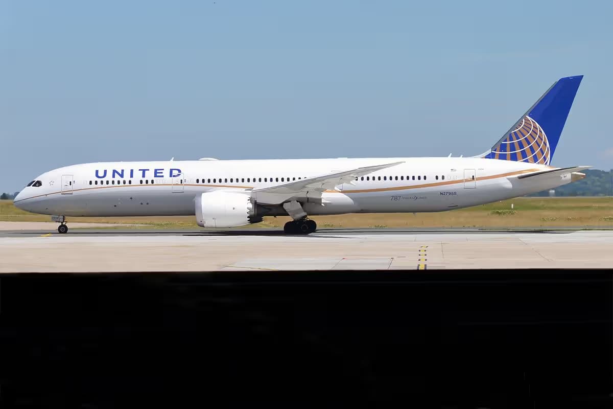 N27958 — Boeing