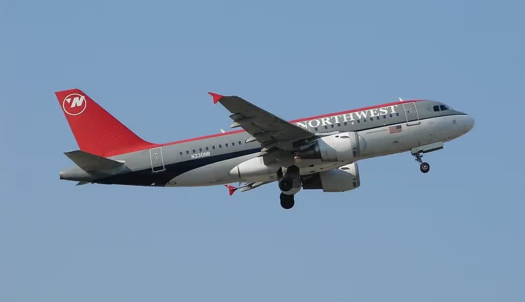 N330NB — Airbus