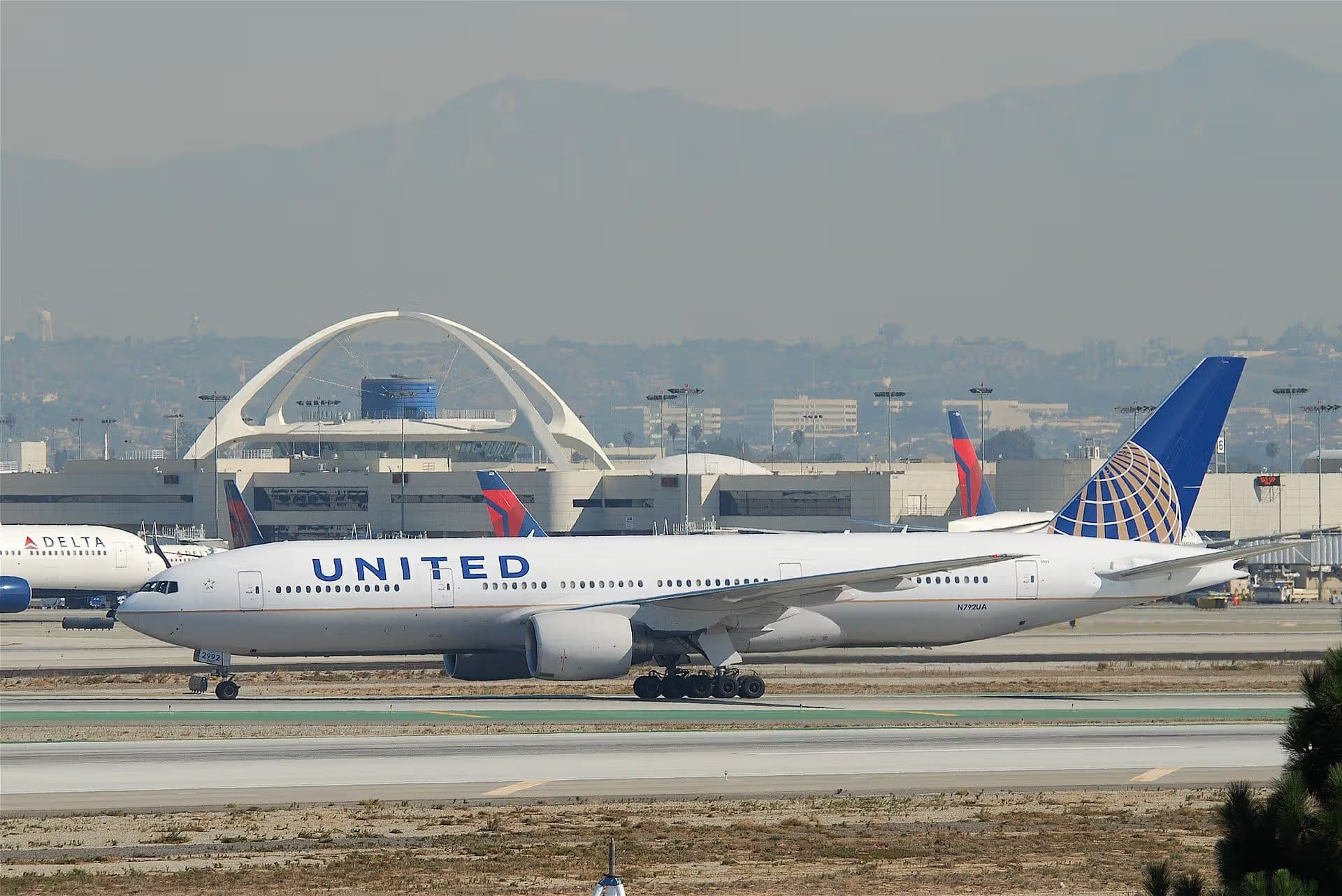 N792UA — Aircraft