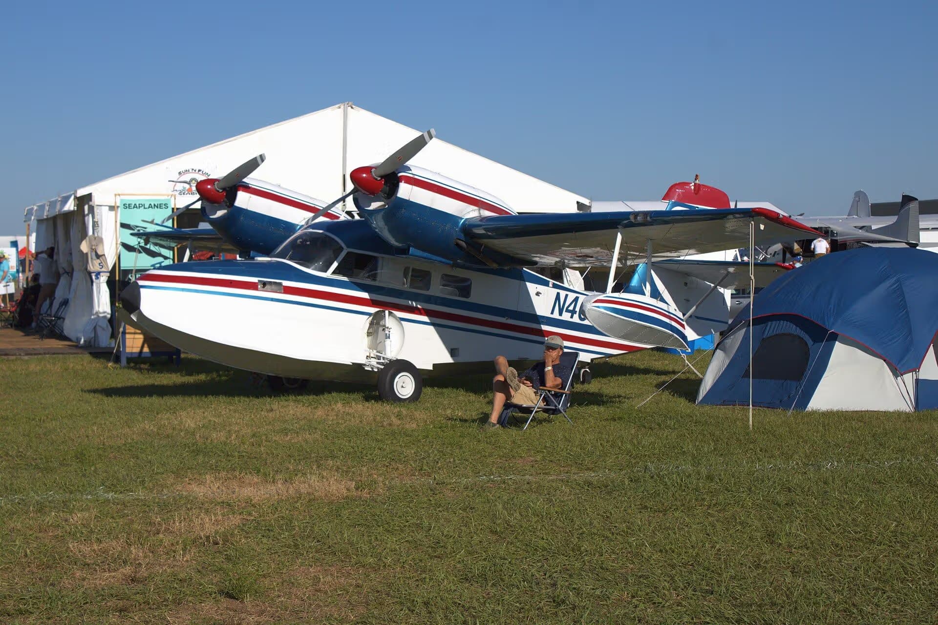 N403E — Twin-engine aircraft
