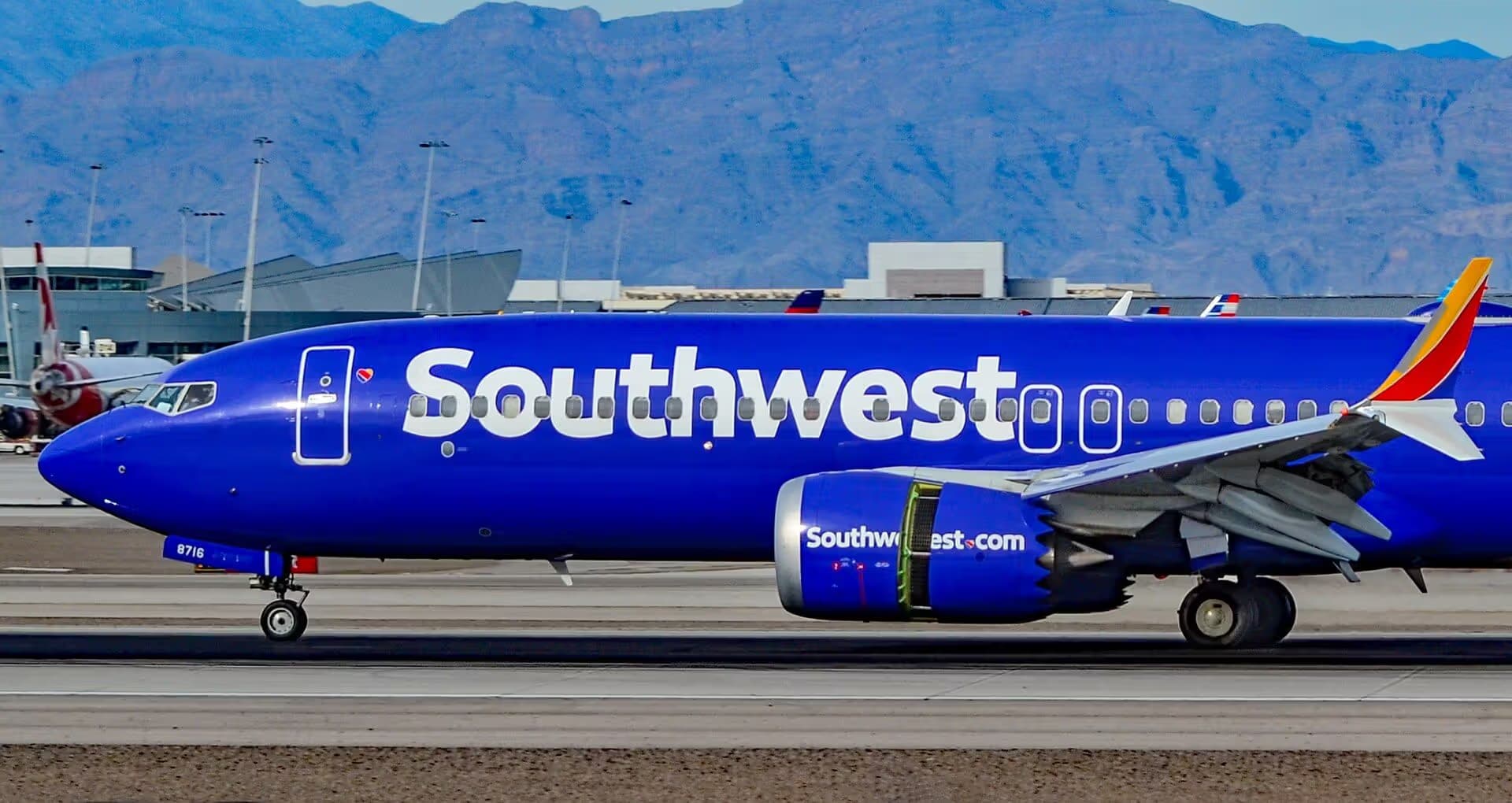 N8716B — Boeing