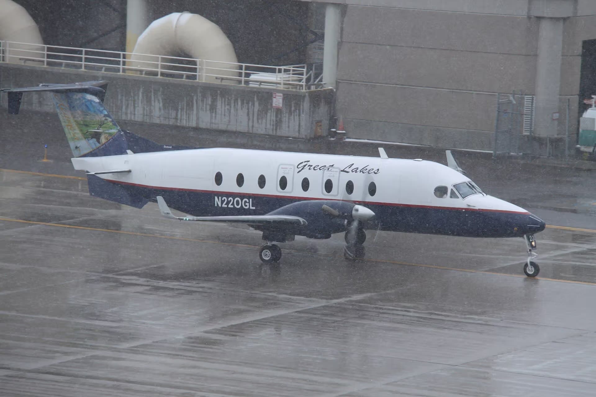 N220GL — Beechcraft