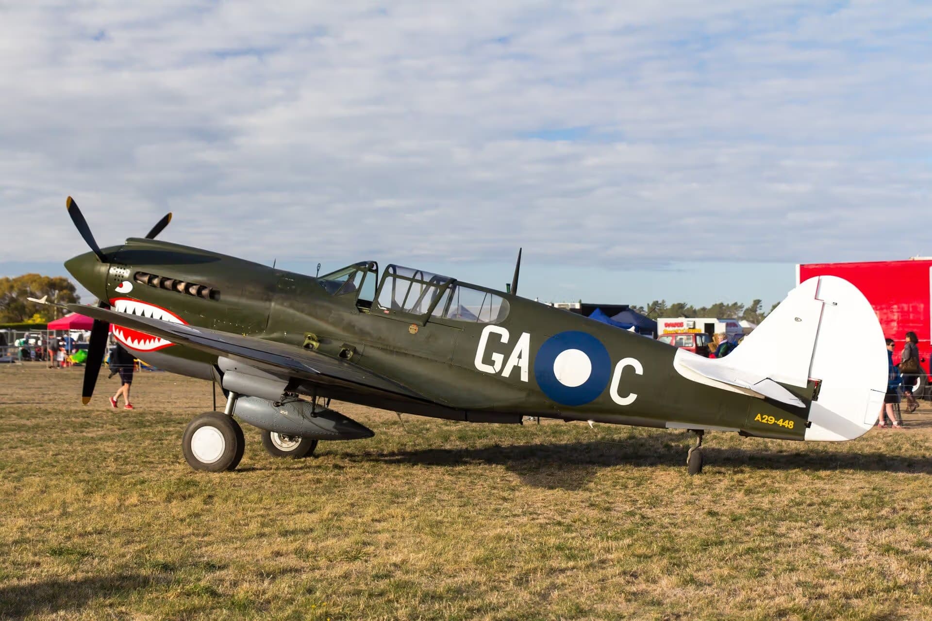 Unidentified — Single-engine aircraft