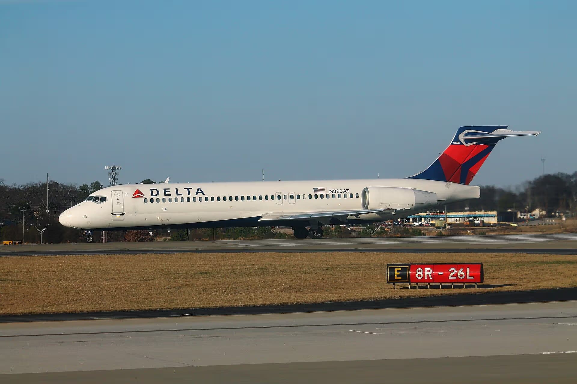 N893AT — Boeing