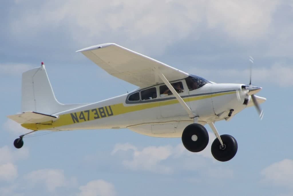 N4738U — Cessna