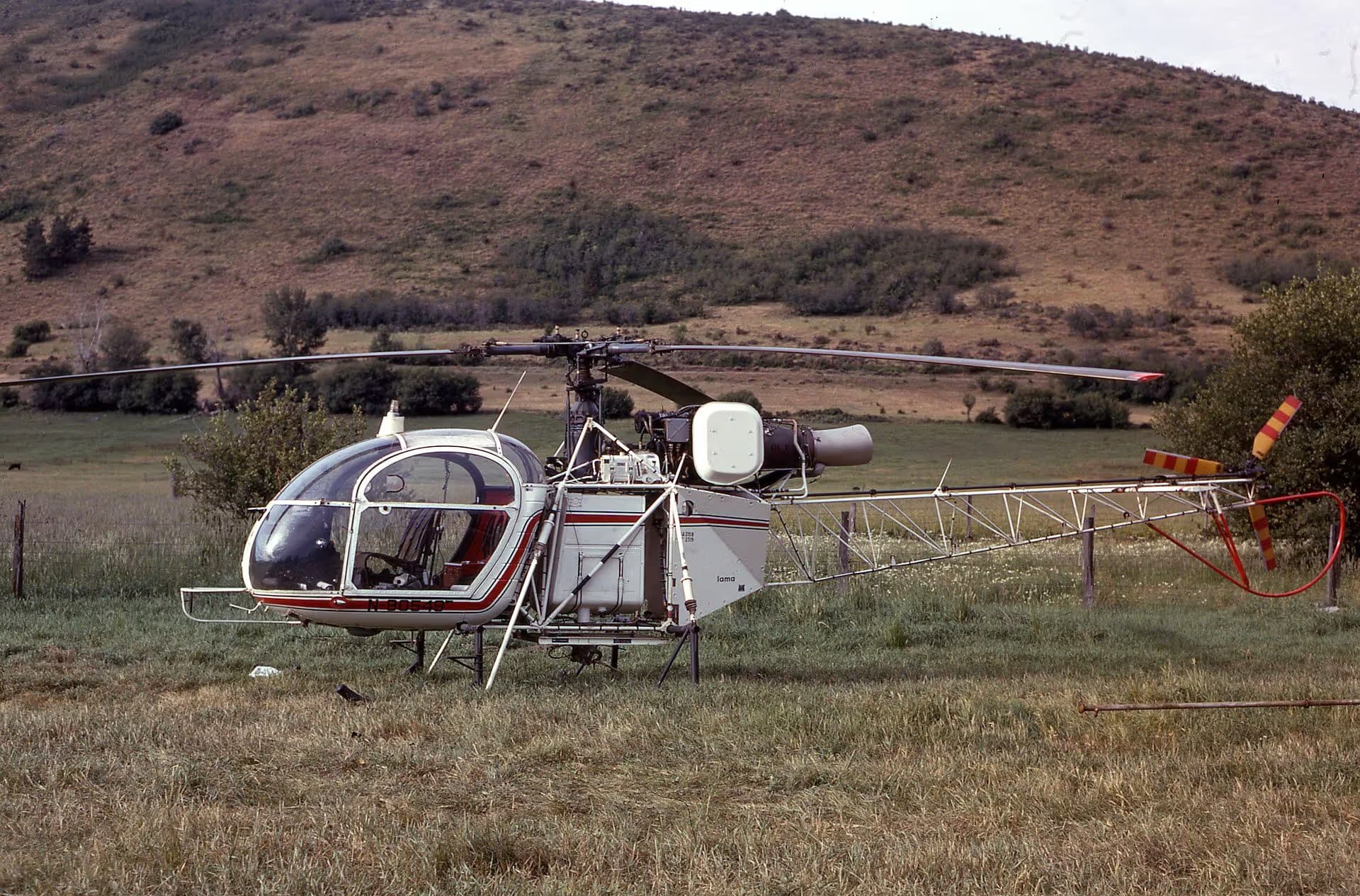 N90549 — Helicopter
