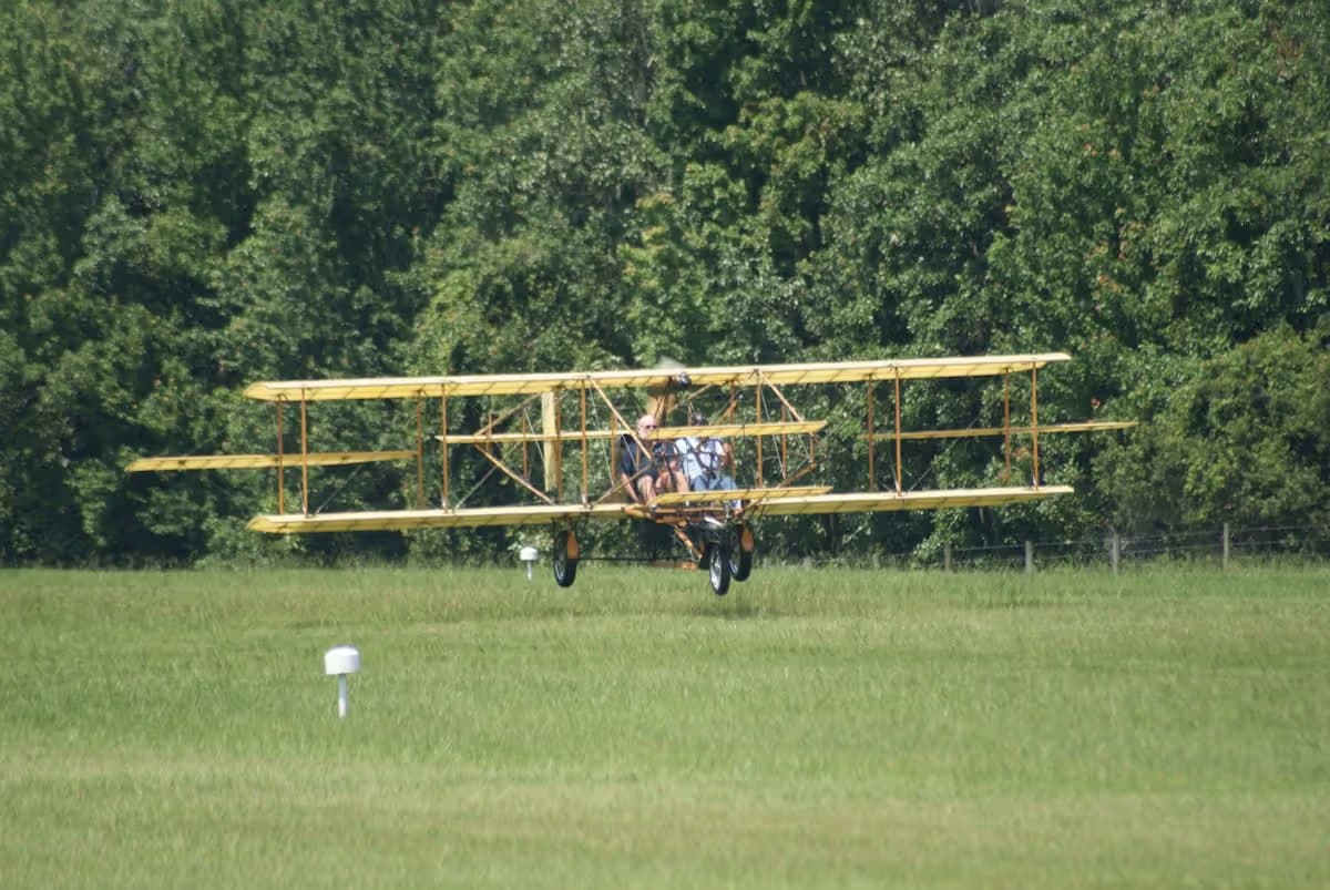 Unidentified — Aircraft
