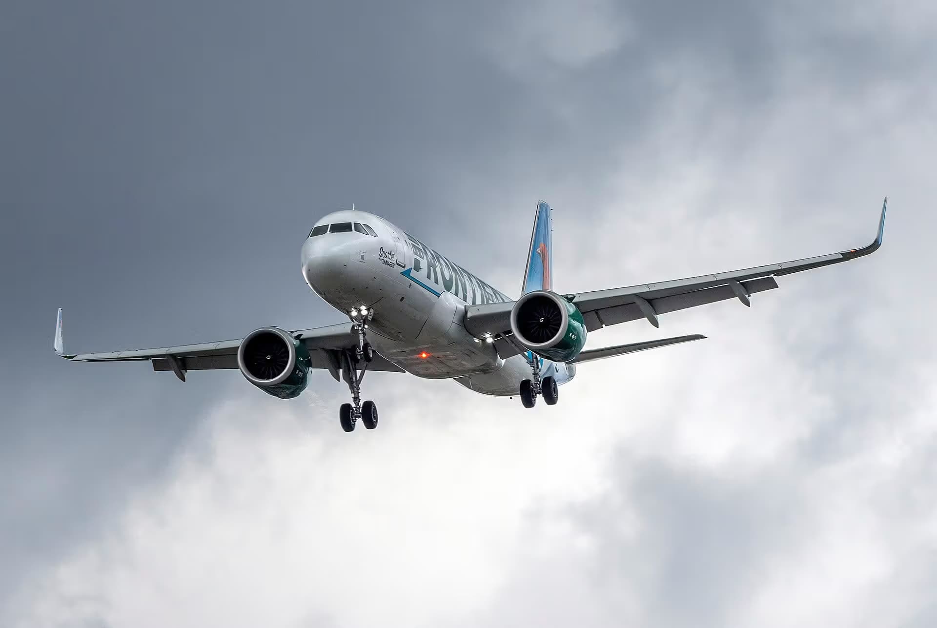 N354FR — Twin-engine aircraft