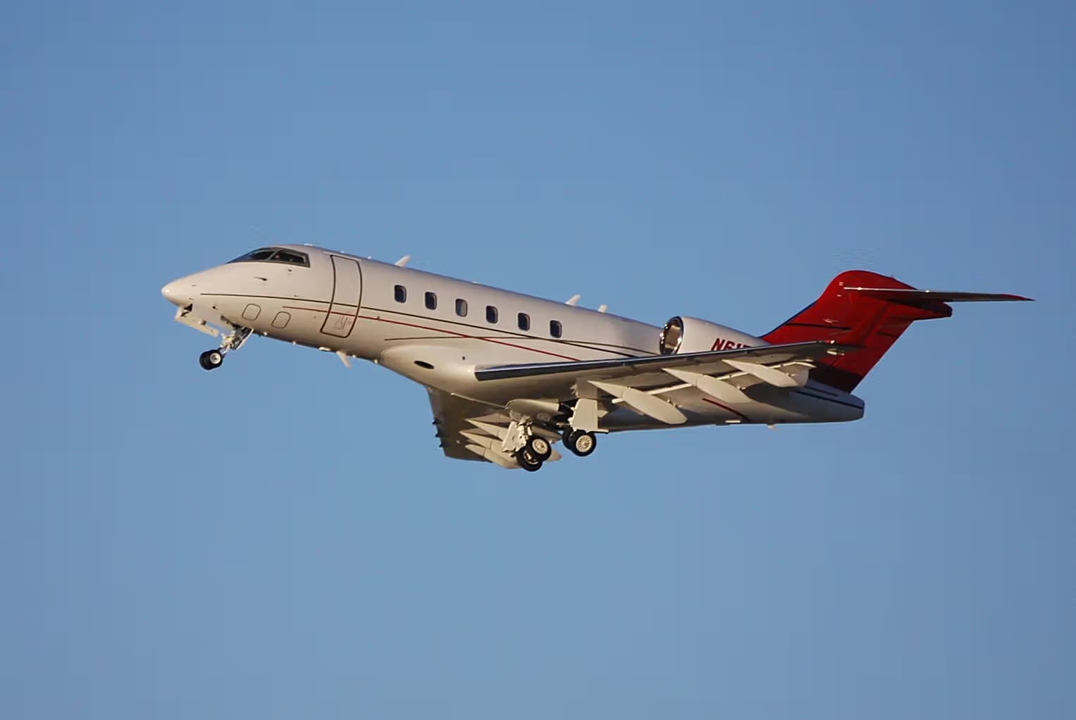 N61TF — Business jet