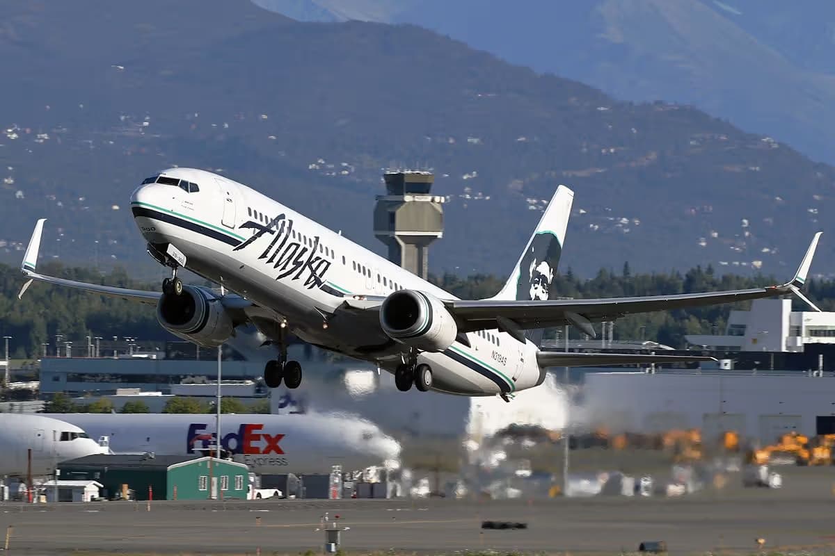 N319AS — Boeing