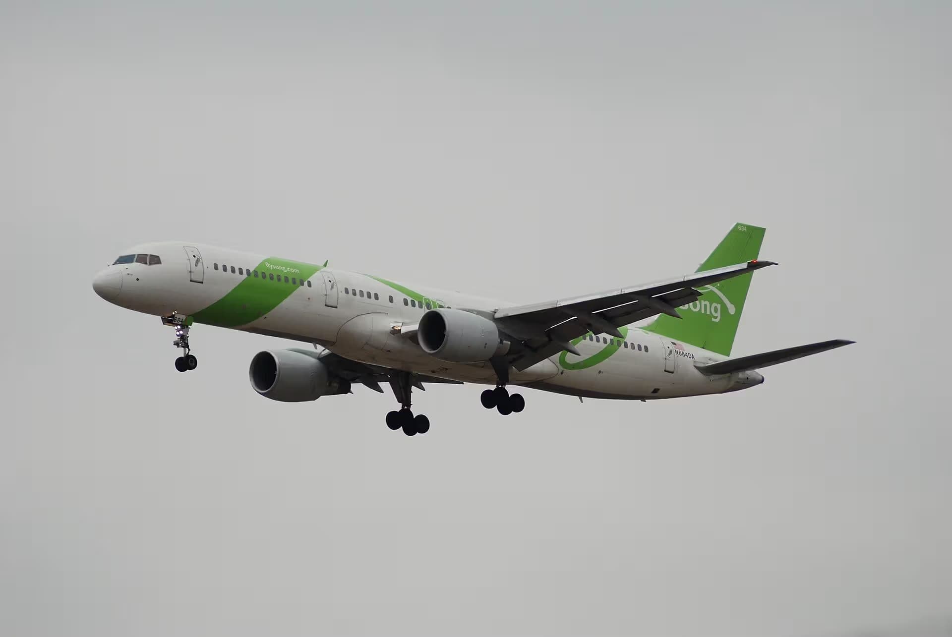 N684DA — Boeing
