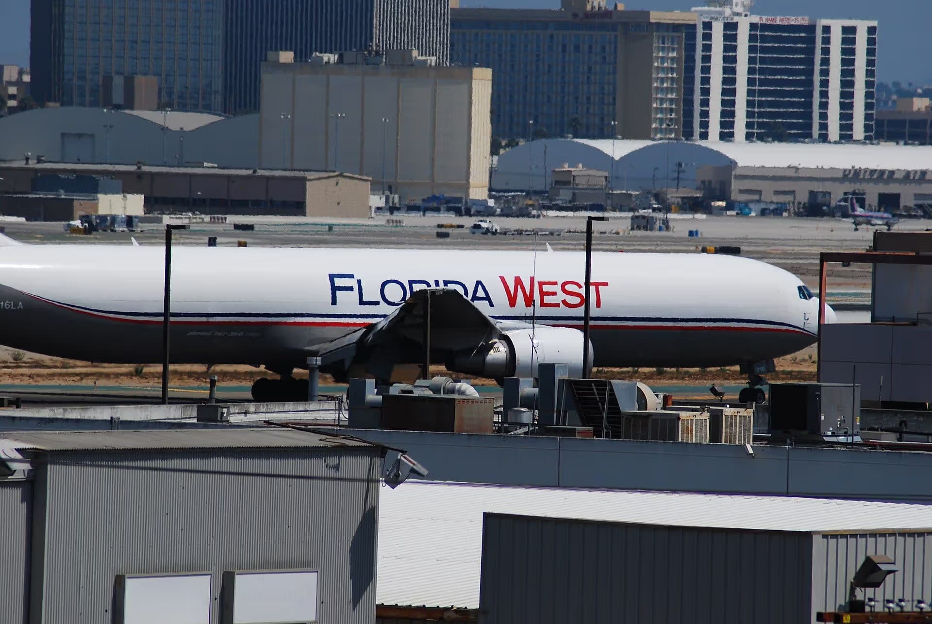 N316LA — Boeing