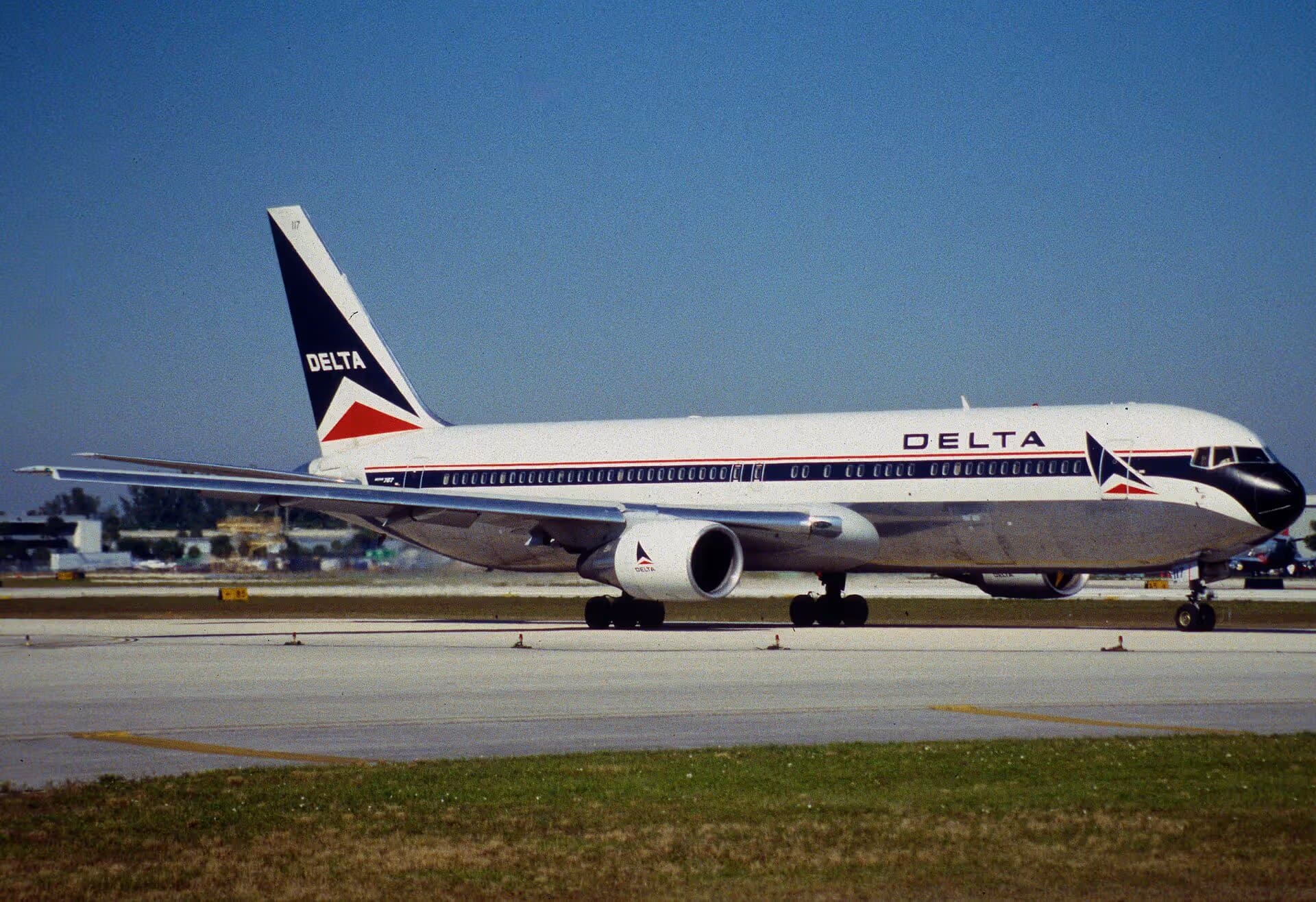 N117DL — Boeing