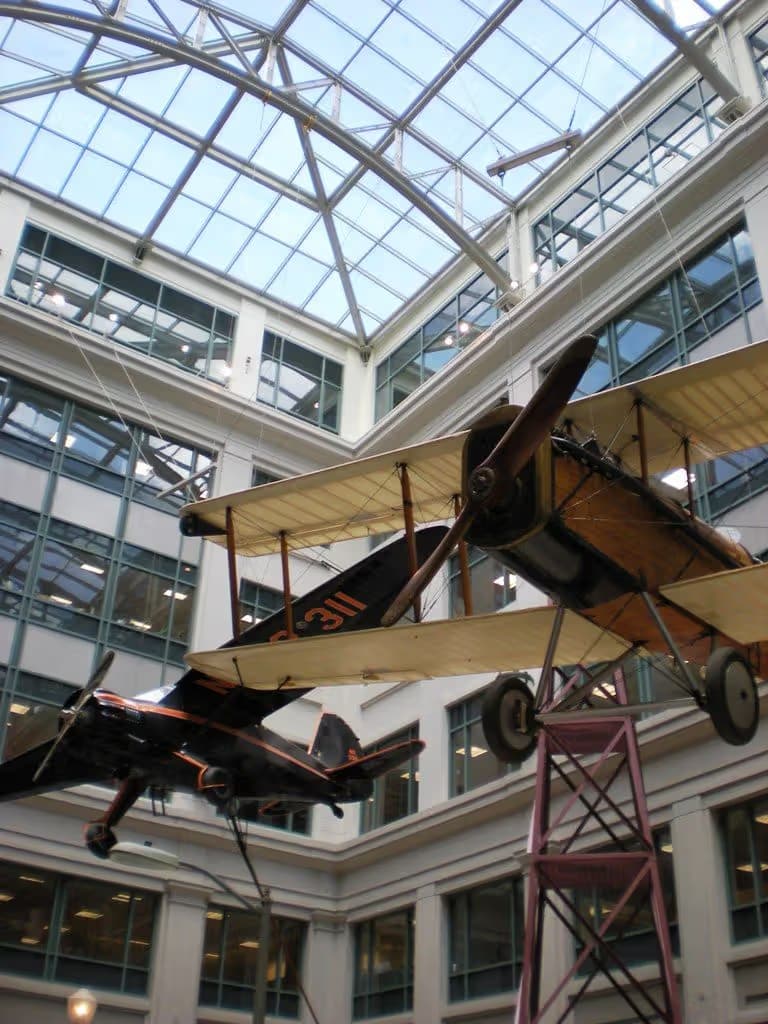 Unidentified — Single-engine aircraft